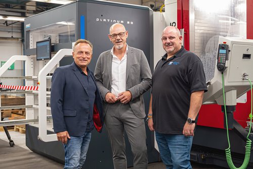 „Ein gutes Miteinander“: S&S-Geschäftsführer Jens Meyer und Abteilungsleiter Michael Nonn schätzen die persönliche Betreuung durch HEDELIUS Gebietsverkaufsleiter Sven Stein.