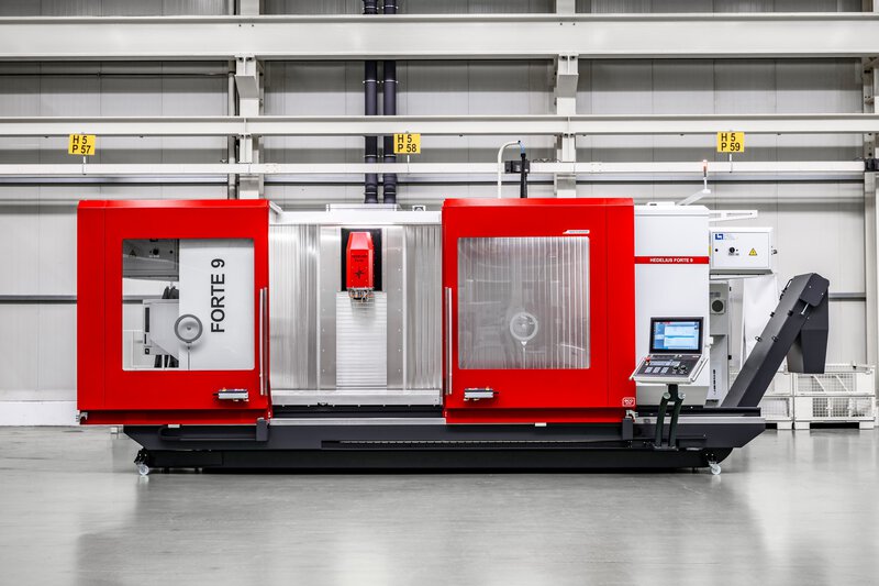 Centro di lavoro CNC FORTE 9-3600 di HEDELIUS per lavorazioni precise e applicazioni produttive complesse