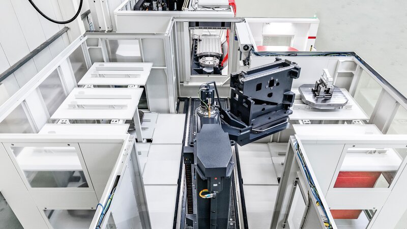 MARATHON LR810 automatisiert die Bearbeitung großer Bauteile mit bis zu 10 Palettenplätzen und 1.650 kg Werkstückgewicht – flexibel und produktiv.