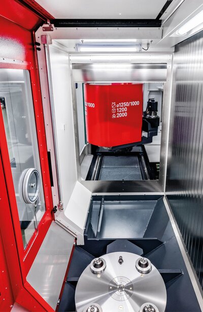 MARATHON LR810 automatisiert die Bearbeitung großer Bauteile mit bis zu 10 Palettenplätzen und 1.650 kg Werkstückgewicht – flexibel und produktiv.