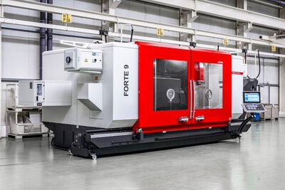 Parete di separazione area di lavoro in centro CNC per dividere in due aree indipendenti per lavorazioni efficienti in funzionamento pendolare