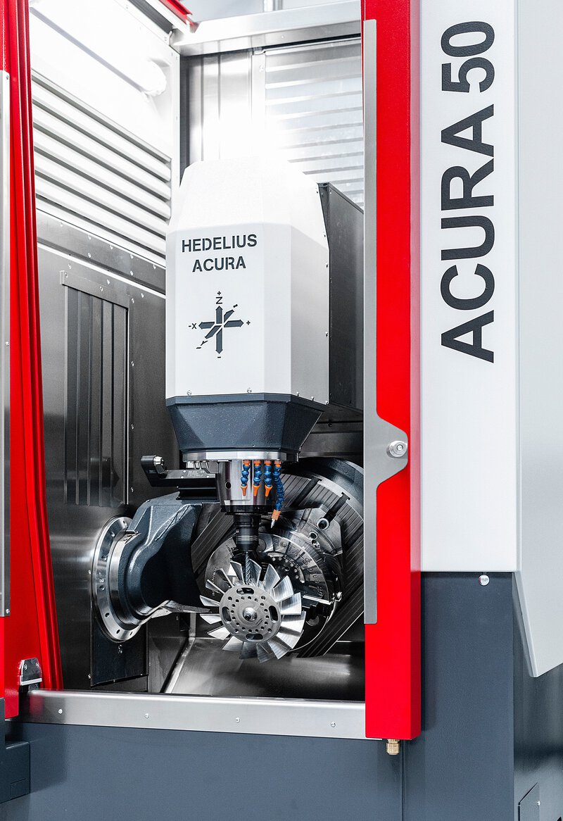 Impellerbewerking op het 5-assige bewerkingscentrum ACURA 50 met behulp van de draaikantelbare tafel.