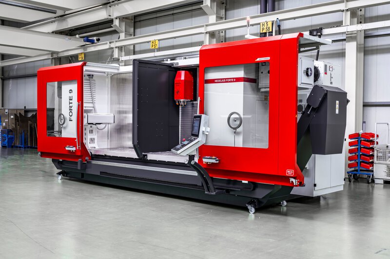 Parete di separazione area di lavoro in centro CNC per dividere in due aree indipendenti per lavorazioni efficienti in funzionamento pendolare